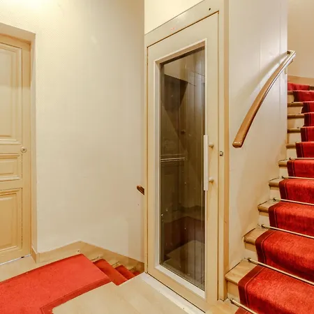Apartment Caf Friedland Paris